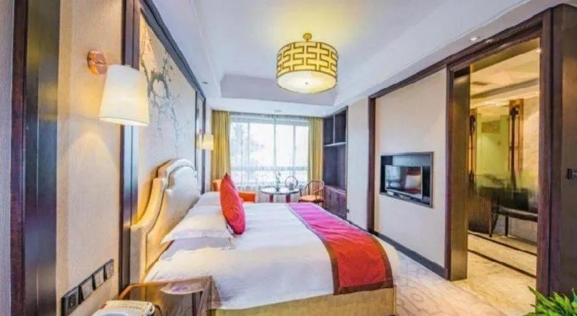 Bed in Shaoxing Yintai Hotel