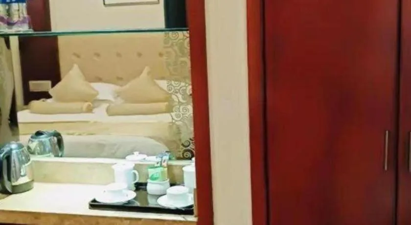 Bed in Shaoxing Yintai Hotel