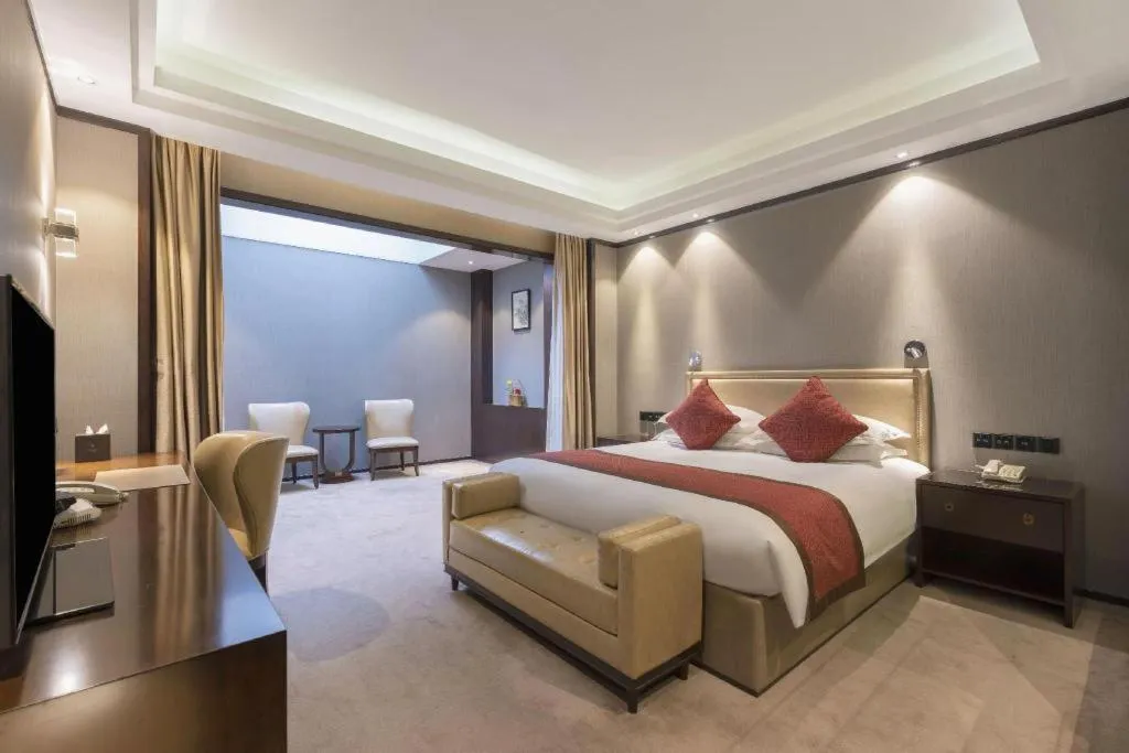 Bed in Shaoxing Yintai Hotel