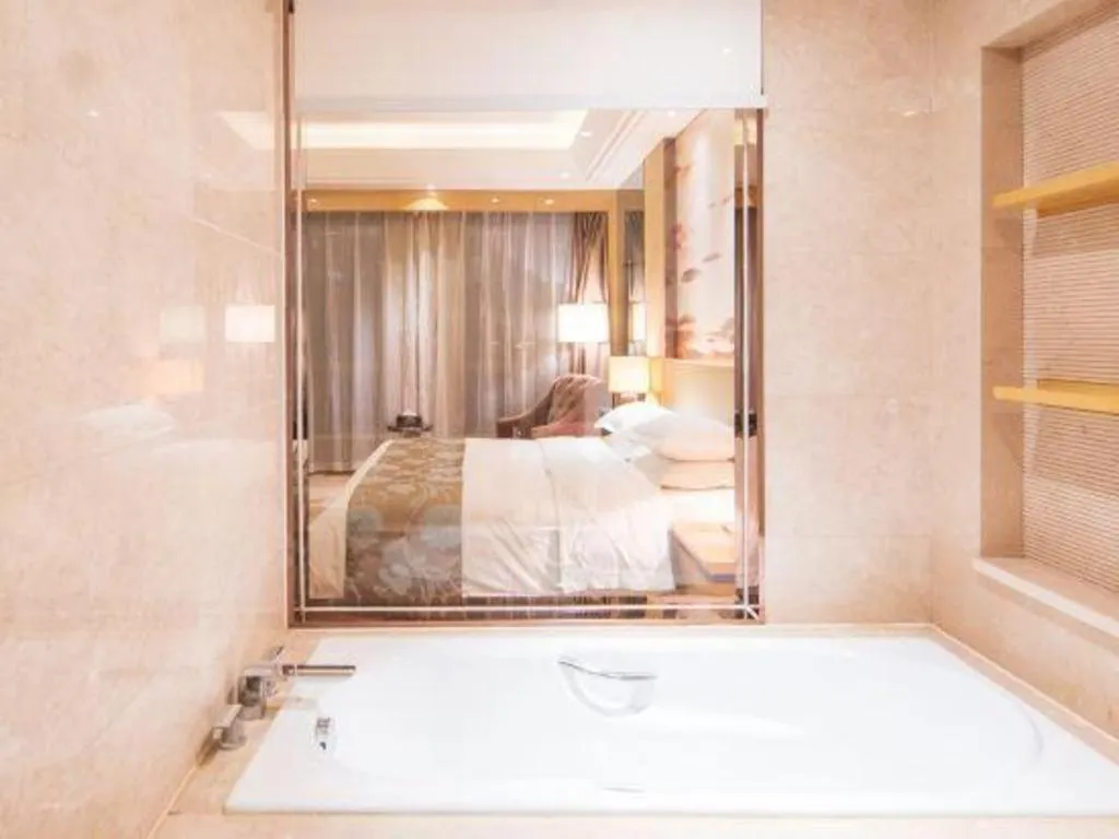 Bed in Zhengzhou Swan City International Hotel