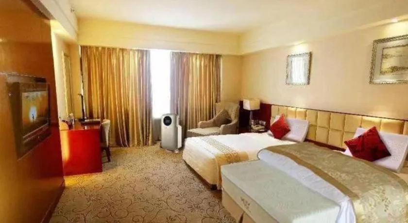 Bed in Chengdu Yinsheng International Hotel