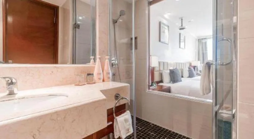 Chengdu Yinsheng International Hotel