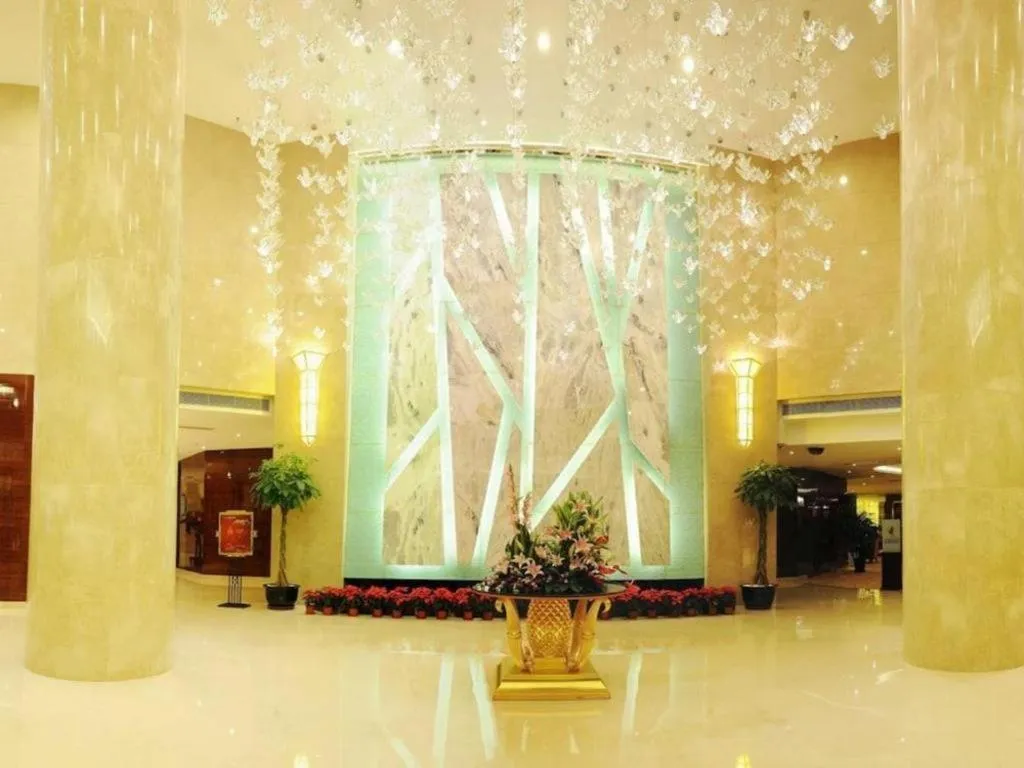Chengdu Yinsheng International Hotel