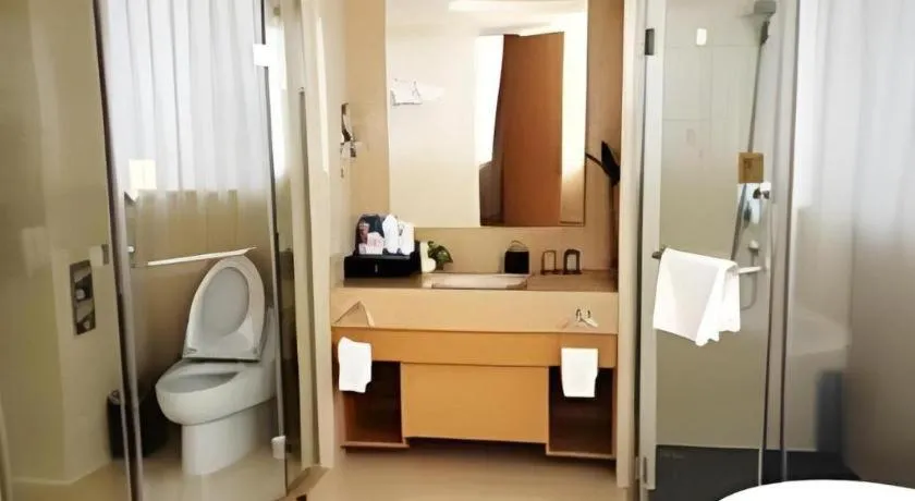 Chengdu Yinsheng International Hotel