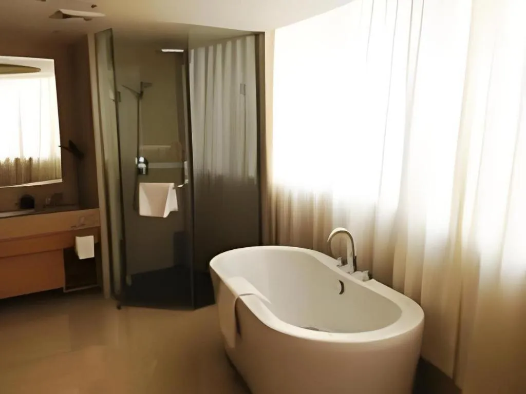 Chengdu Yinsheng International Hotel