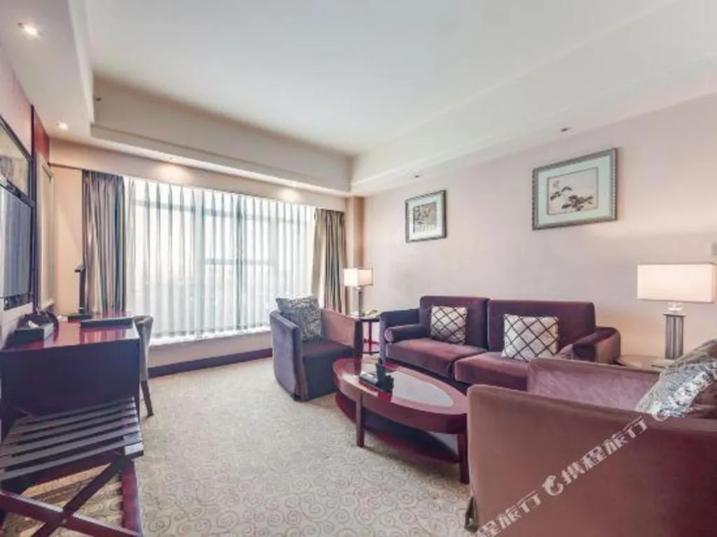 Chengdu Yinsheng International Hotel