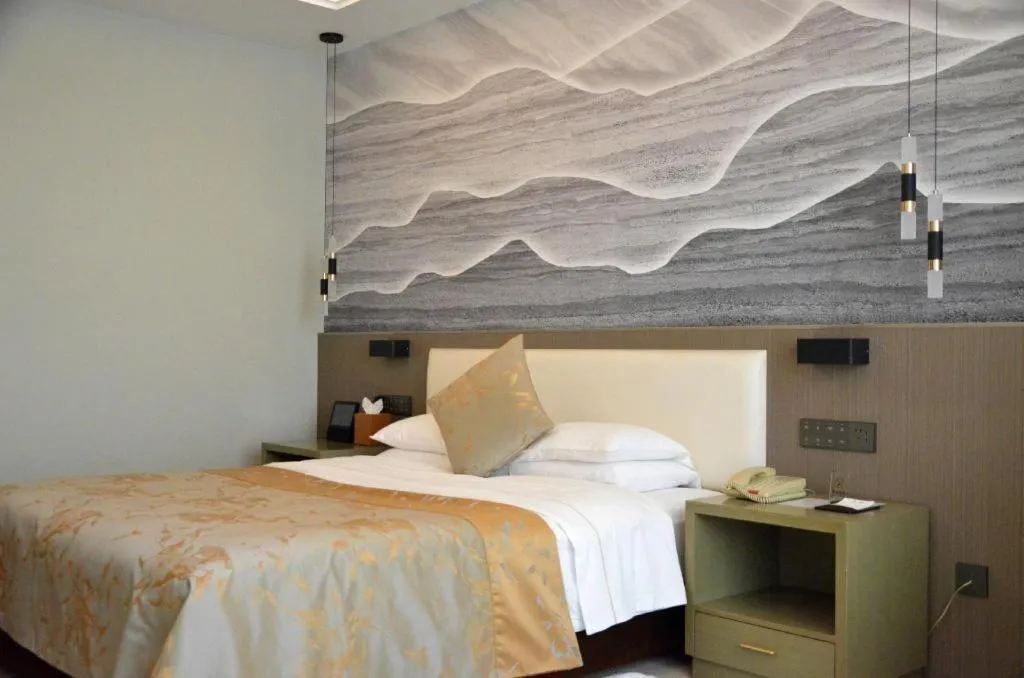 Bed in Dongying Dongsheng Hotel