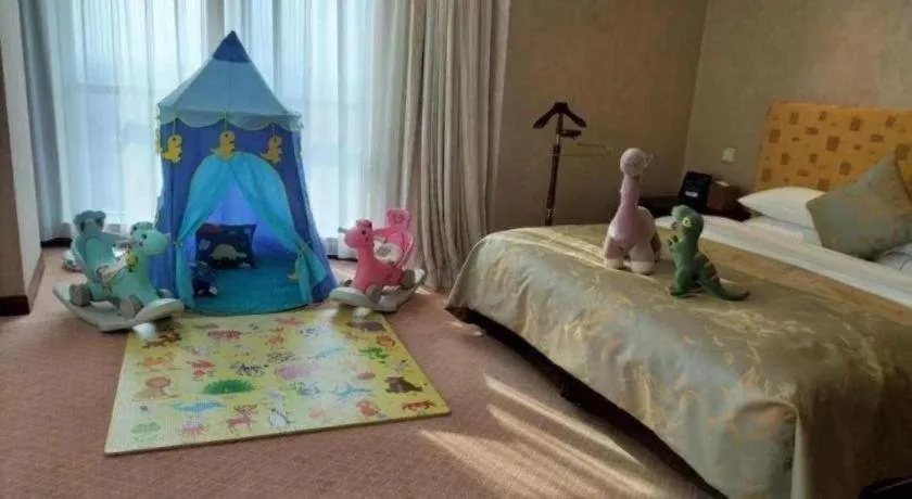 Bed in Dongying Dongsheng Hotel