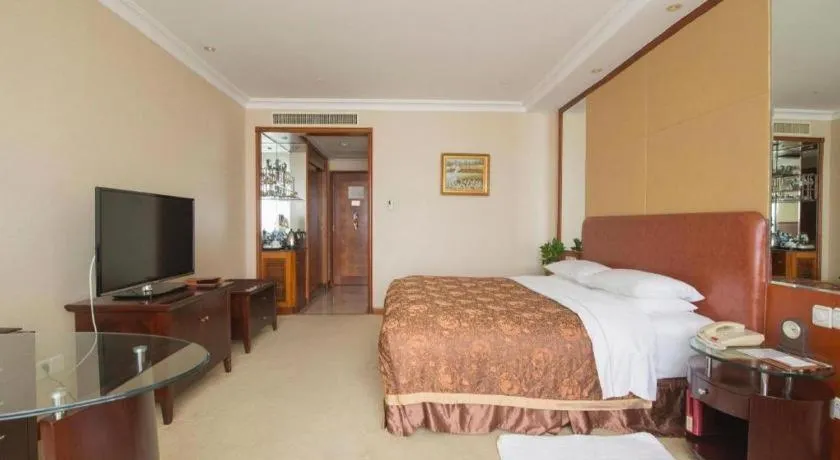 Bed in Dongying Dongsheng Hotel