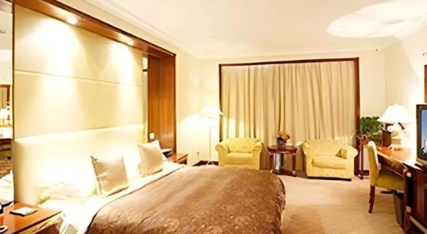 Bed in Dongying Dongsheng Hotel