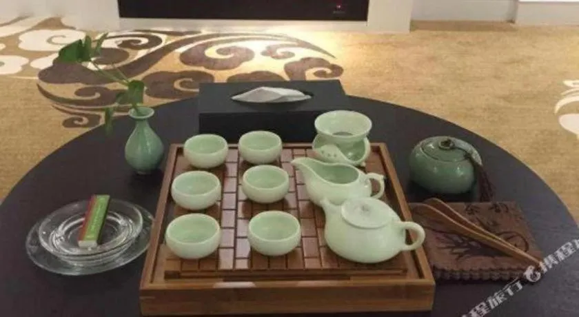 Ningbo East Shipu Hotel