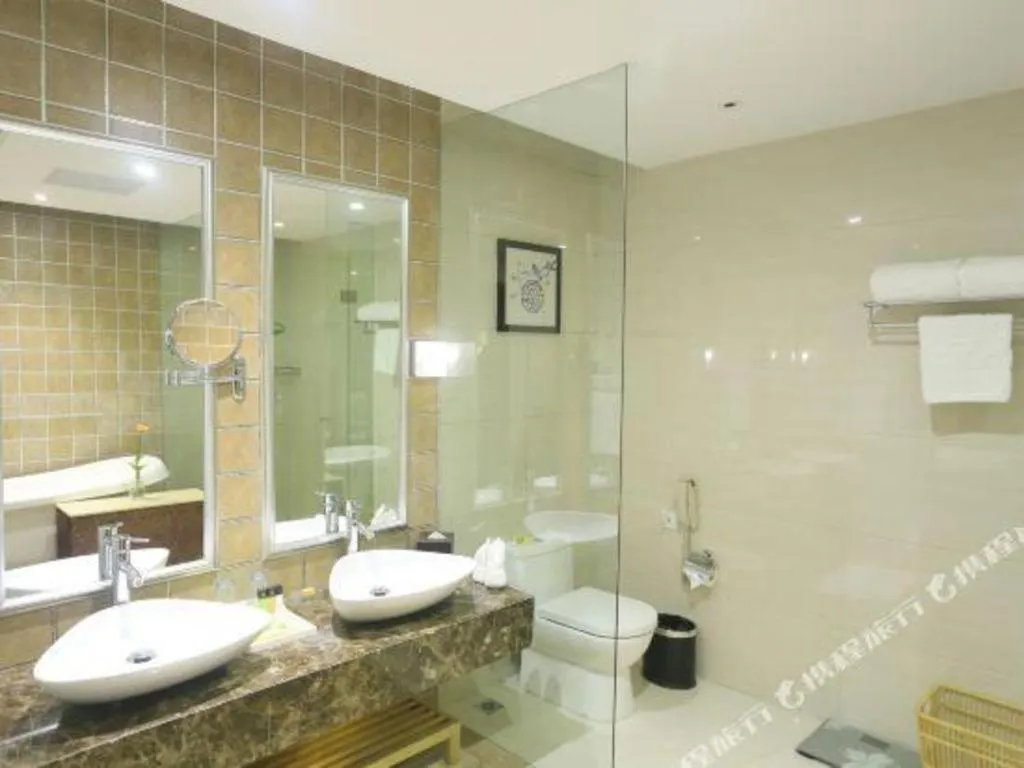 Ningbo East Shipu Hotel