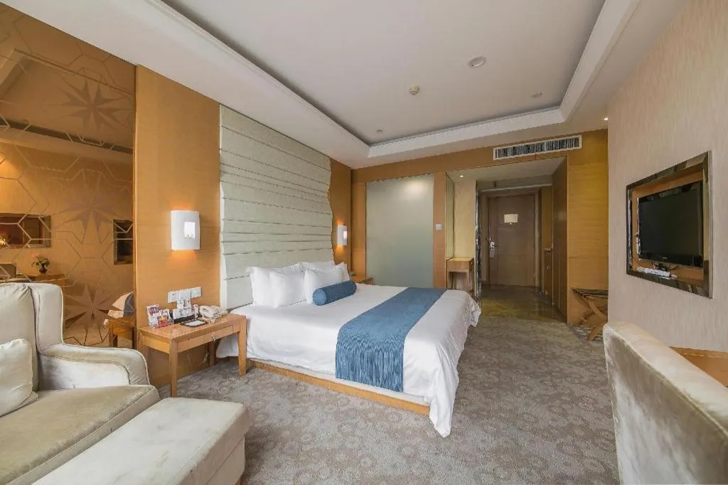 Bed in Ningbo East Shipu Hotel
