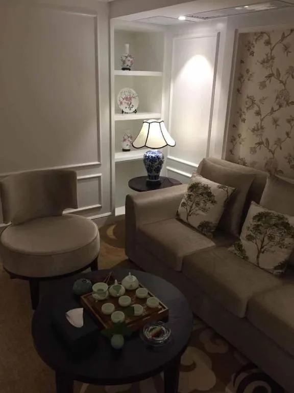 Ningbo East Shipu Hotel