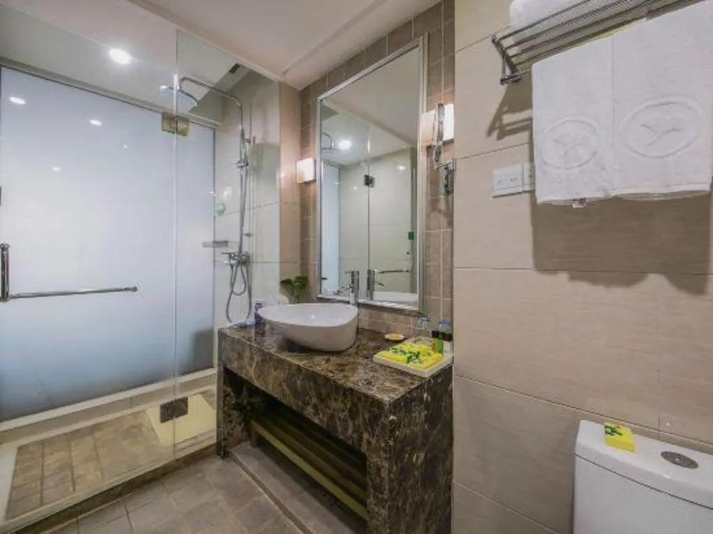 Ningbo East Shipu Hotel