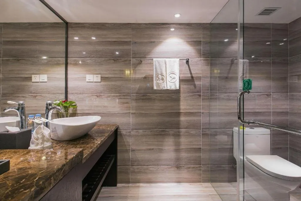 Ningbo East Shipu Hotel