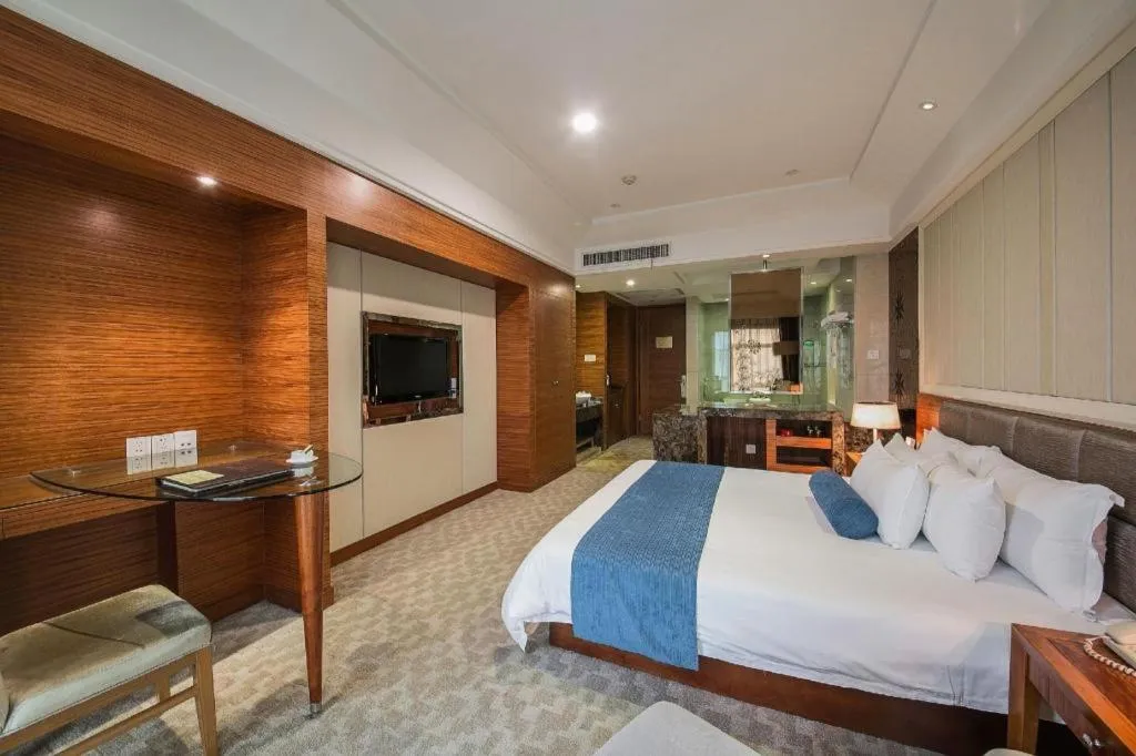 Bed in Ningbo East Shipu Hotel