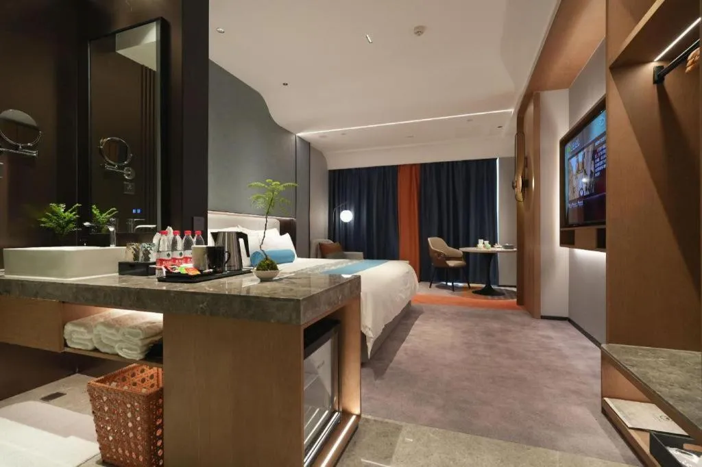 Ningbo East Shipu Hotel