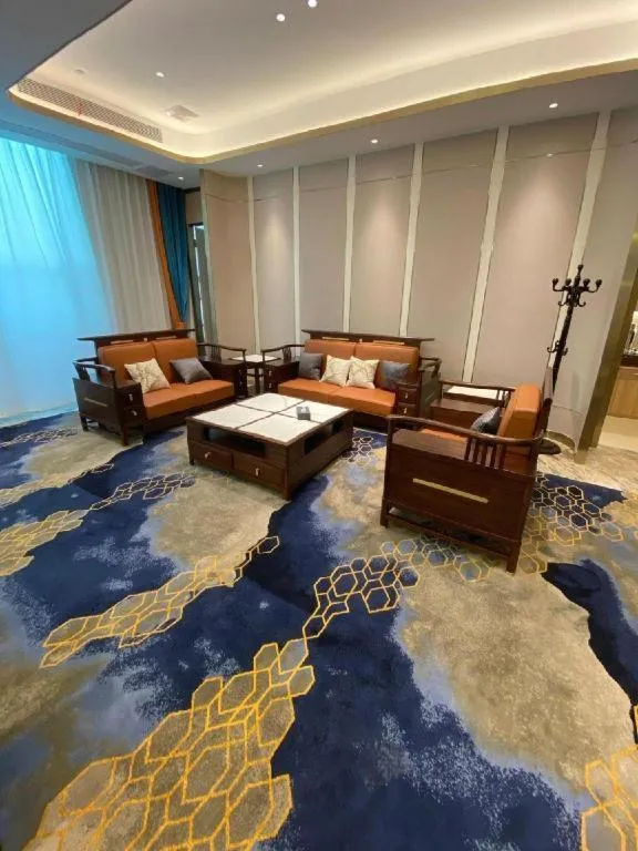 Ningbo East Shipu Hotel