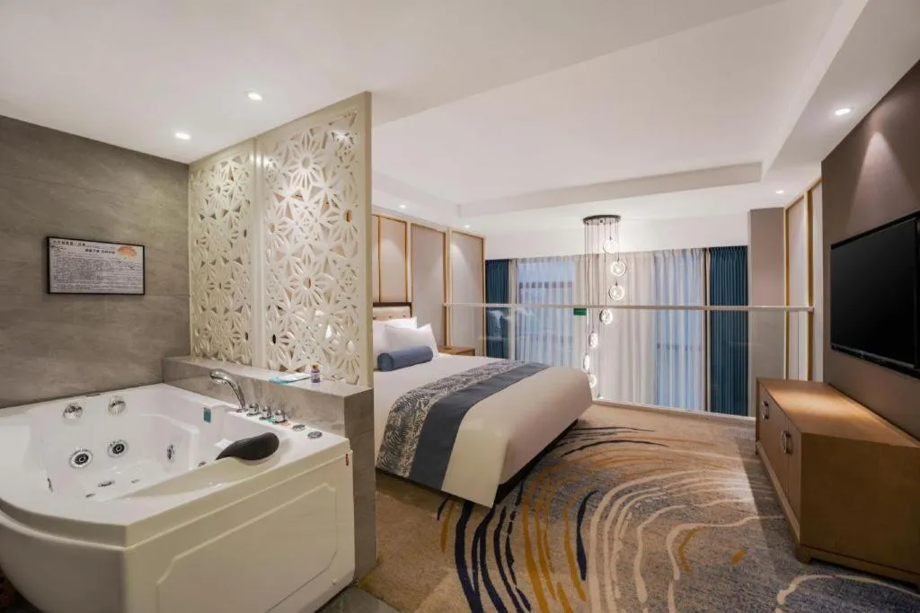 Bed in Ningbo East Shipu Hotel