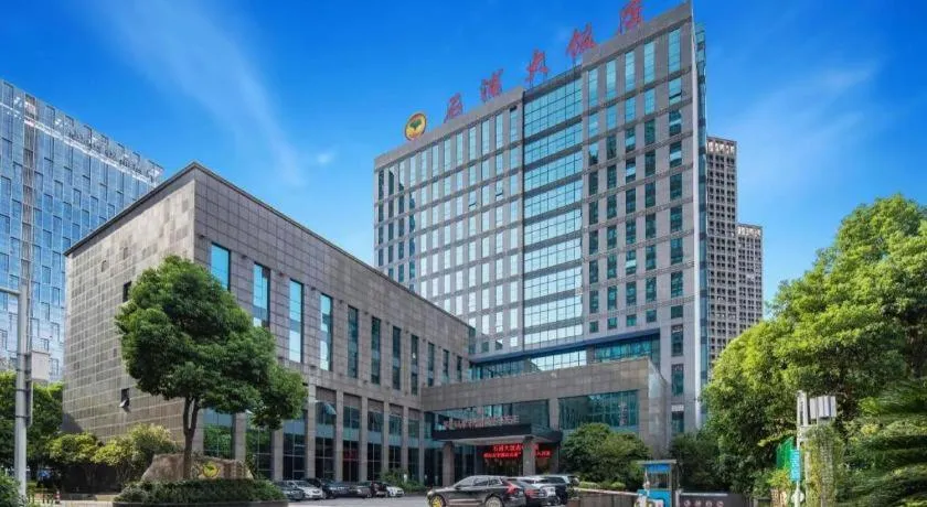 Ningbo East Shipu Hotel