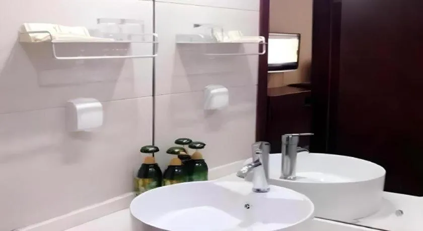 Weihai Huayu Business Hotel