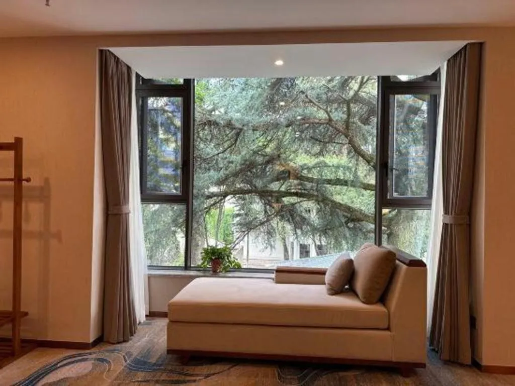 Bed in Lian Yun Hotel