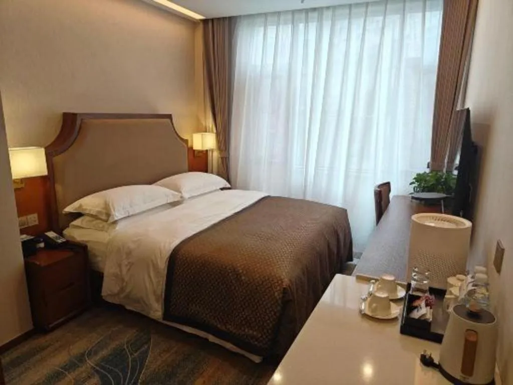 Bed in Lian Yun Hotel