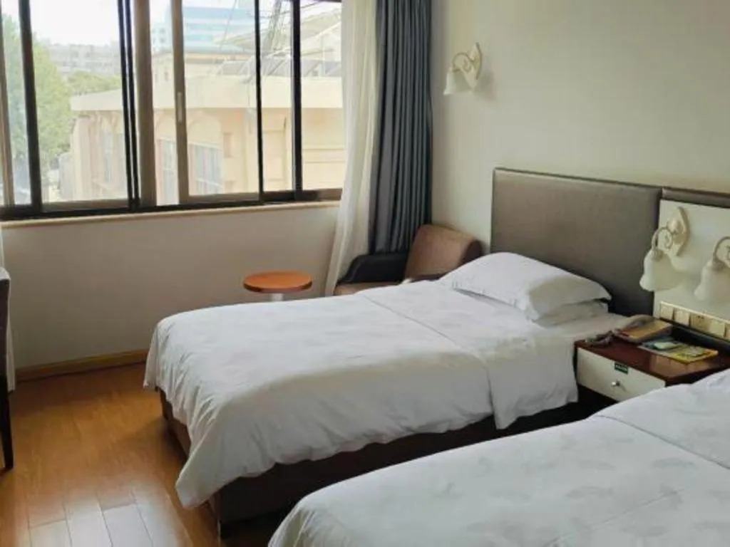 Bed in Lian Yun Hotel