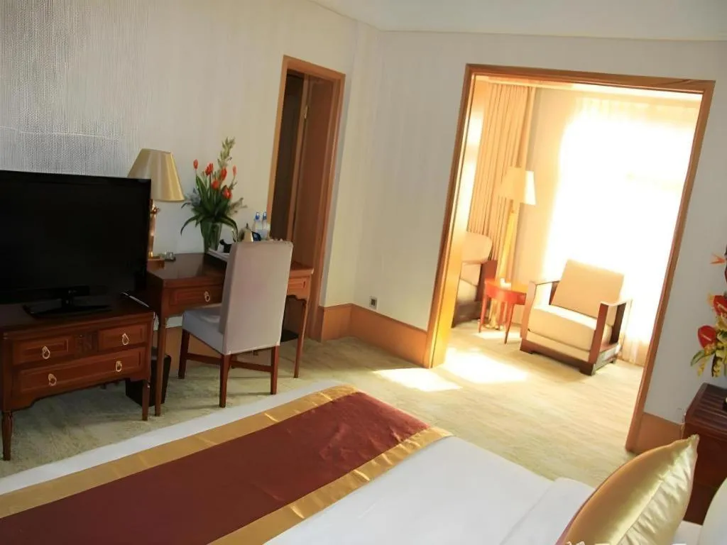 Bed in Lian Yun Hotel