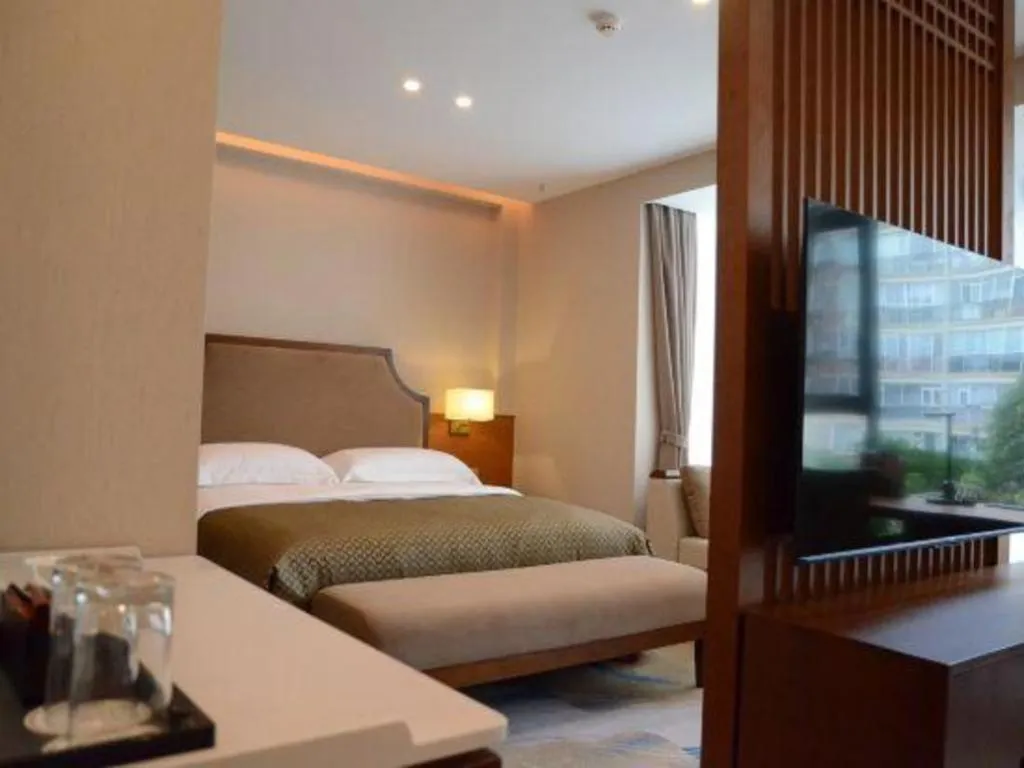 Bed in Lian Yun Hotel