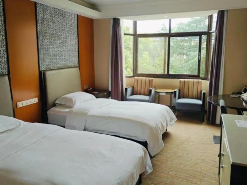 Bed in Lian Yun Hotel