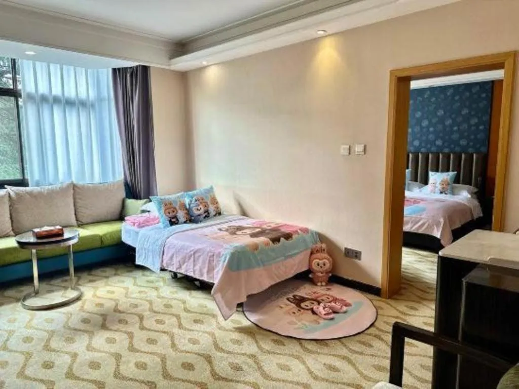 Bed in Lian Yun Hotel