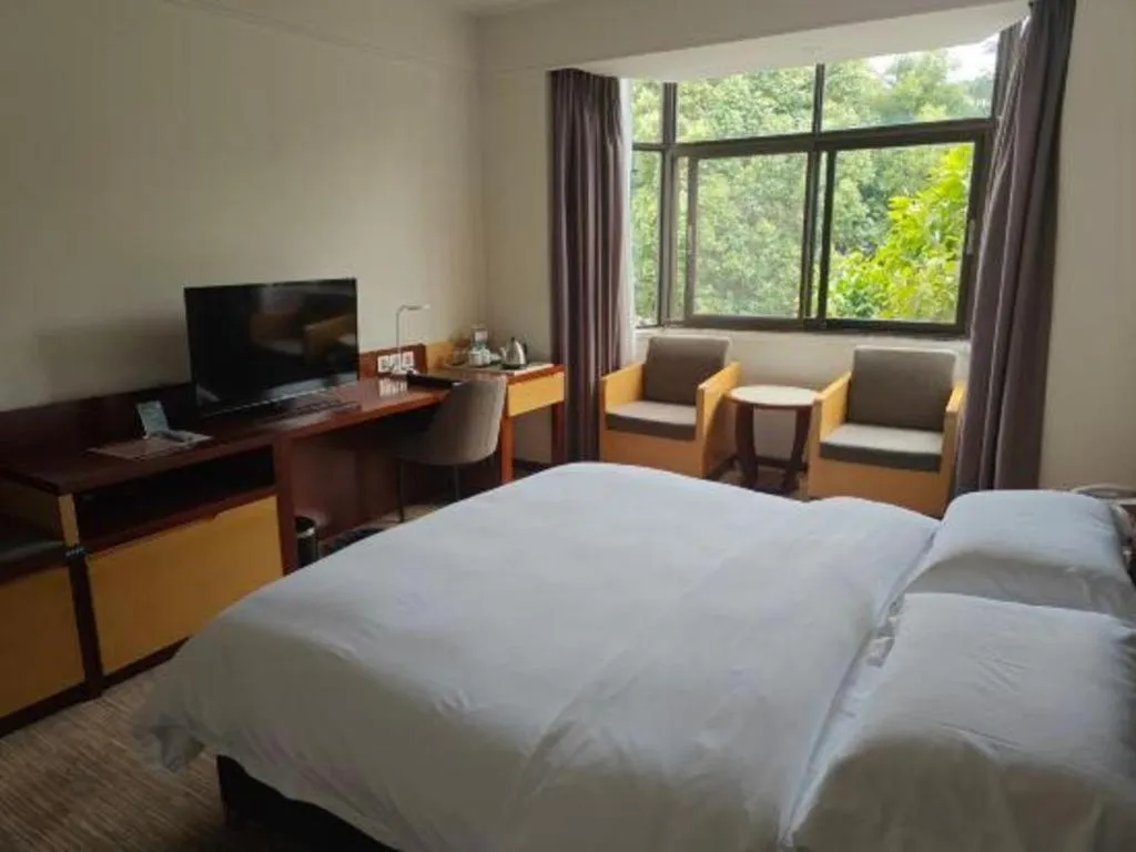 Bed in Lian Yun Hotel