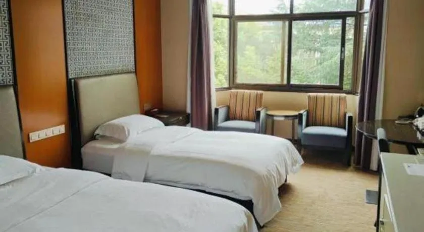 Bed in Lian Yun Hotel