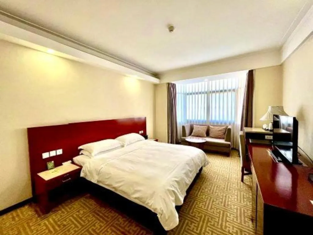 Bed in Lian Yun Hotel