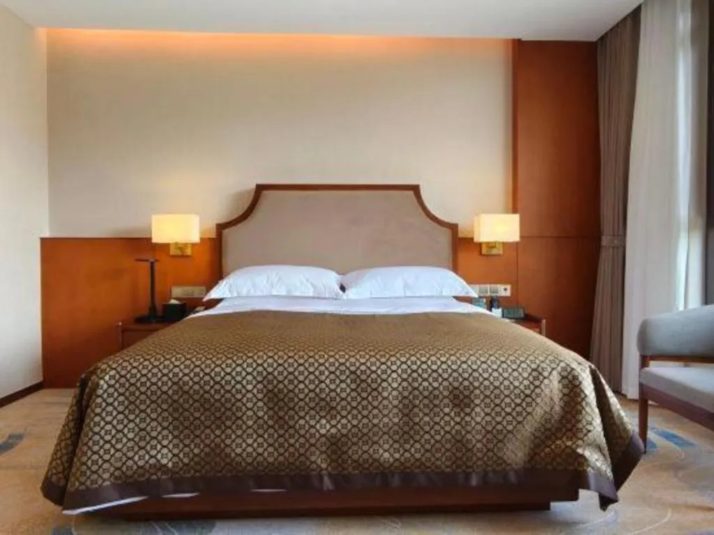 Bed in Lian Yun Hotel