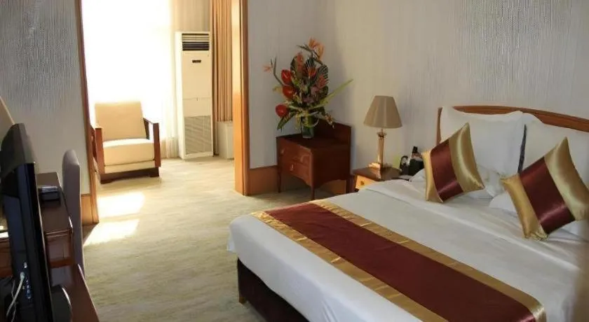 Bed in Lian Yun Hotel