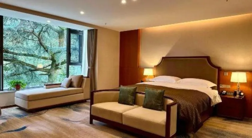 Bed in Lian Yun Hotel