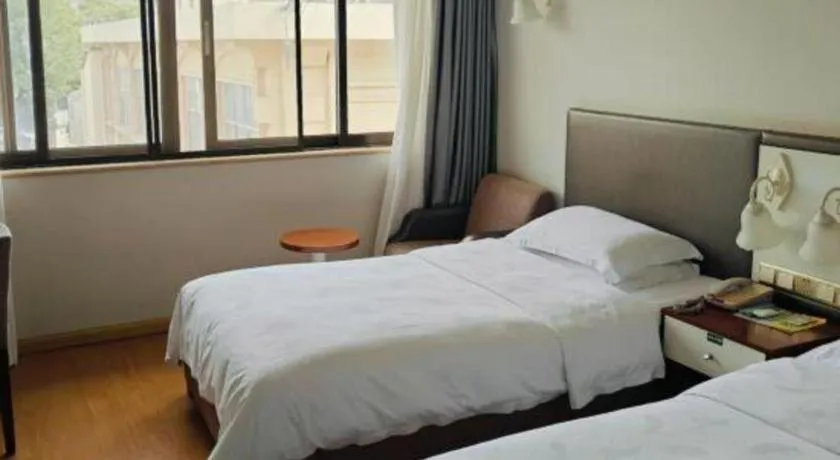 Bed in Lian Yun Hotel