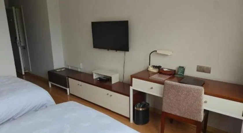 Bed in Lian Yun Hotel