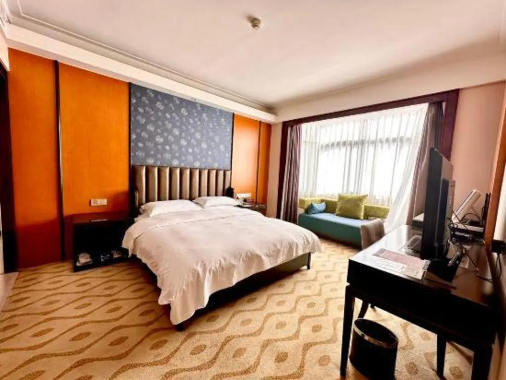 Bed in Lian Yun Hotel