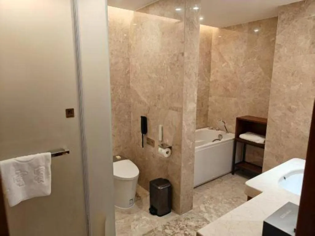 Bed in Lian Yun Hotel