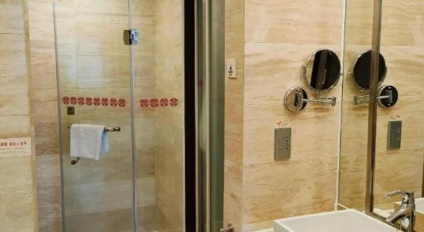 Centenio International Hotel