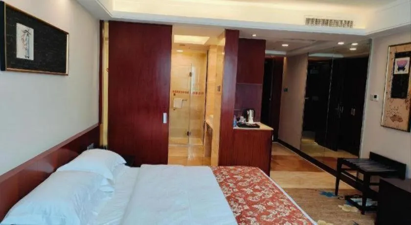 Bed in Centenio International Hotel