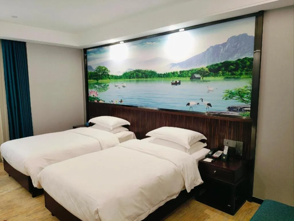 Bed in Centenio International Hotel