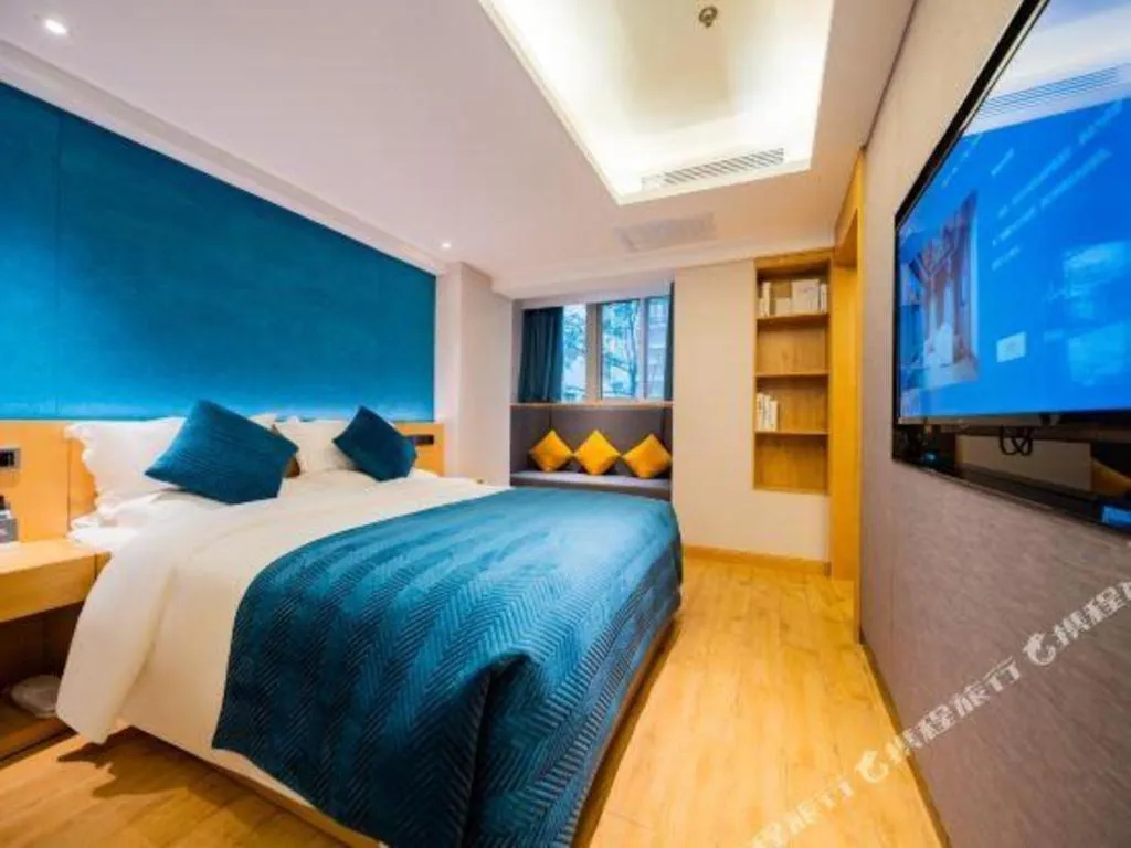 Bed in Xian Katie Eastman Hotel