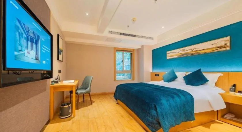 Bed in Xian Katie Eastman Hotel