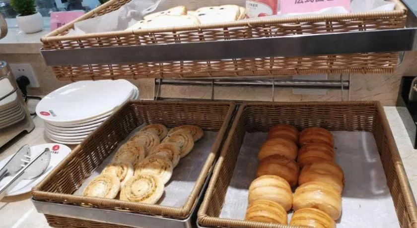 Xian Katie Eastman Hotel