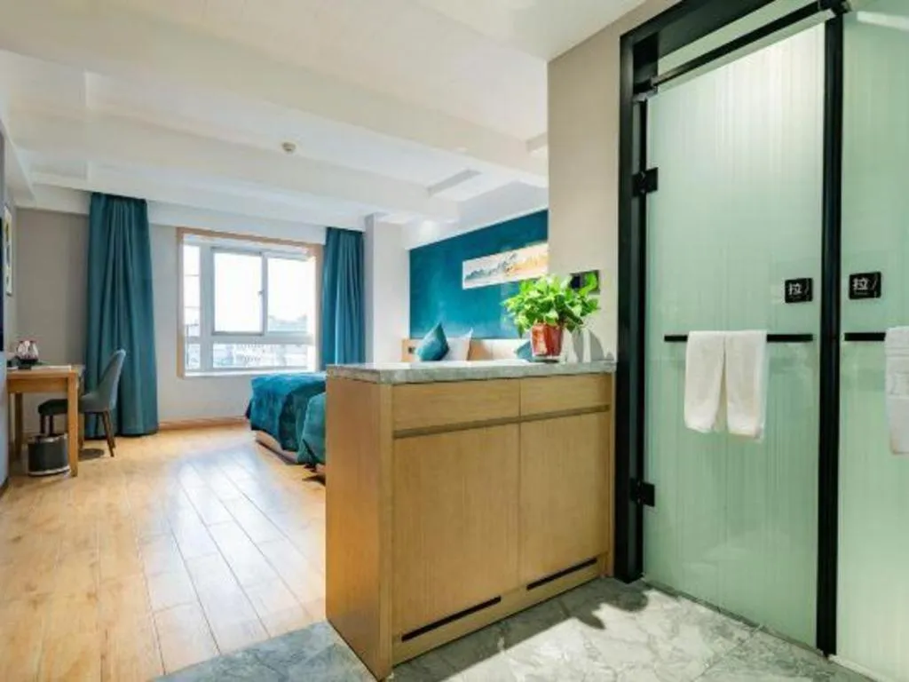 Bed in Xian Katie Eastman Hotel